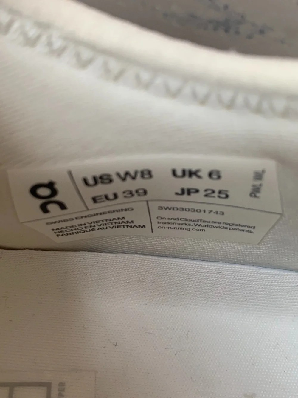 On Running Cloud X Sneakers